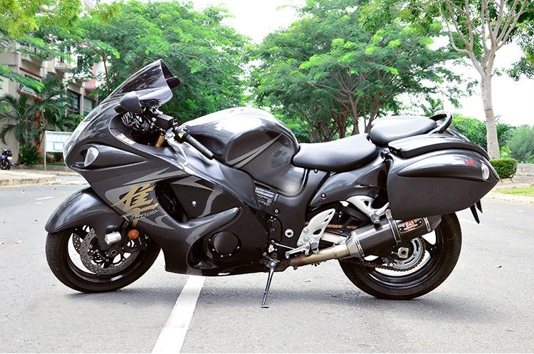 Hayabusa độ kiểu touring đầu tiên ở việt nam - 1