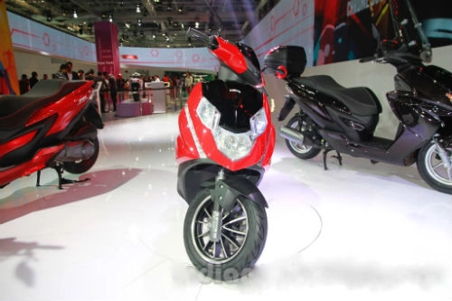 Hero motocorp chuẩn bị ra mắt 2 mẫu xe tay ga dành cho nữ - 2