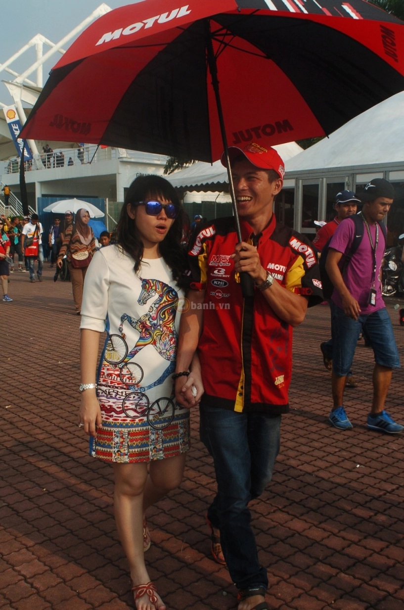 Hình ảnh và clip moto gp 2014 do thành viên 2banh ghi lại từ trường đua sepang - 2