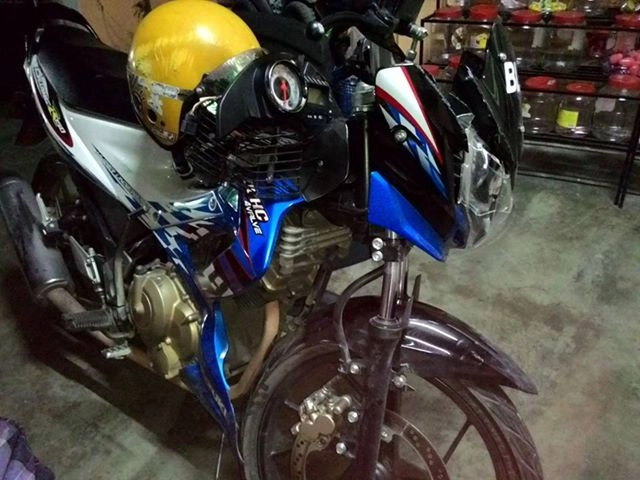 Hình một chiếc raider bị tai nạn bên nước bạn - 1