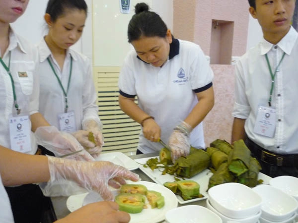 Hội ẩm thực kiên giang cá chốt ôm trứng lội trước - 2