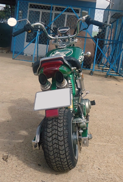 Honda 67 độ phong cách chopper - 6