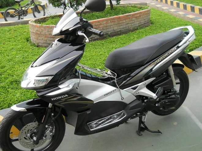 Honda air blade fi 2009 đến nay vẫn được săn lùng - 1