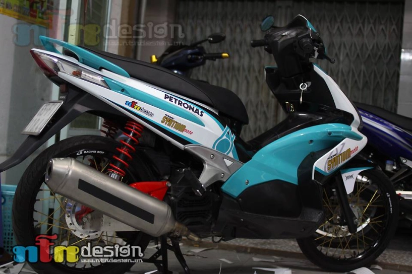 Honda air blade petronas độ chất - 3