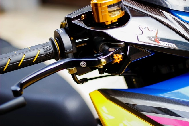 Honda airblade lên đồ chơi khủng của biker sài gòn - 11