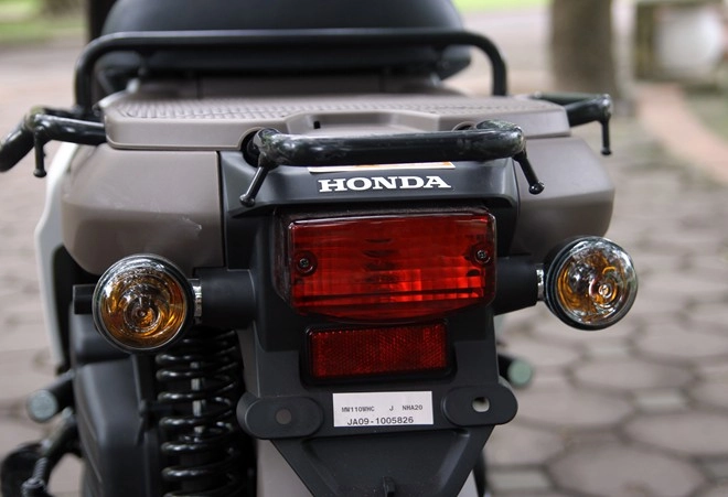 Honda benly 110 xe tay ga phong cách mới lạ tại hà nội - 9