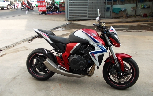 Honda cb1000r abs limited 2014 đầu tiên về việt nam - 4