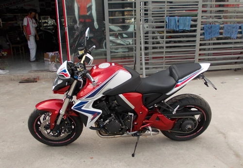 Honda cb1000r abs limited 2014 đầu tiên về việt nam - 5