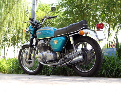 Honda cb750 được phục chế tại sài gòn - 5