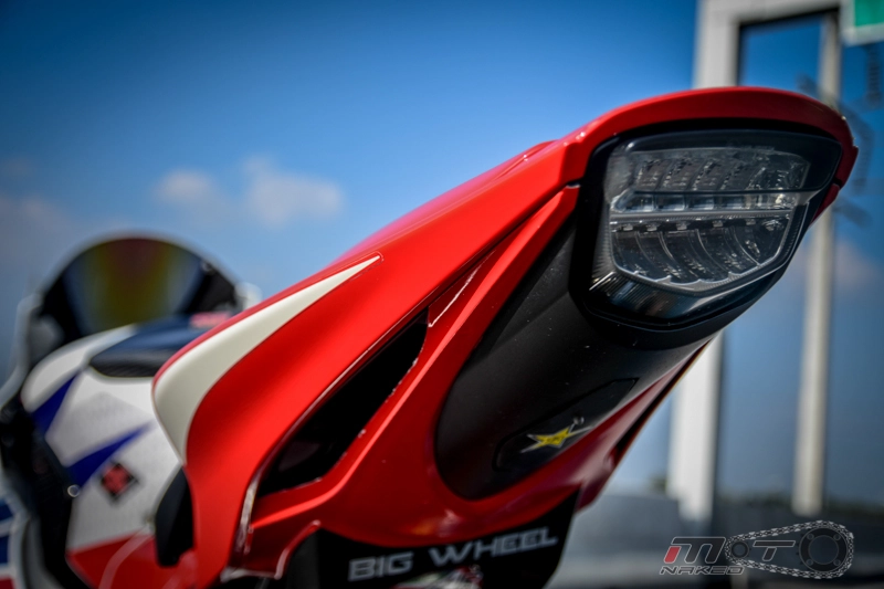 Honda cbr1000rr fireblade sp độ full option tại thái - 9