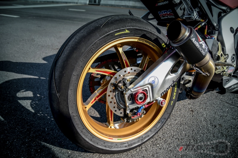 Honda cbr1000rr fireblade sp độ full option tại thái - 22
