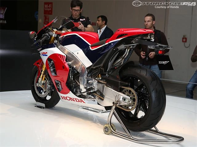 Honda chào bán mẫu xe đua motogp với giá khoản 4 tỷ đồng - 3
