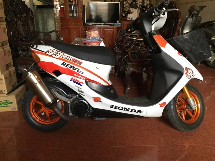 Honda dio độ phong cách marquez 93 - 4