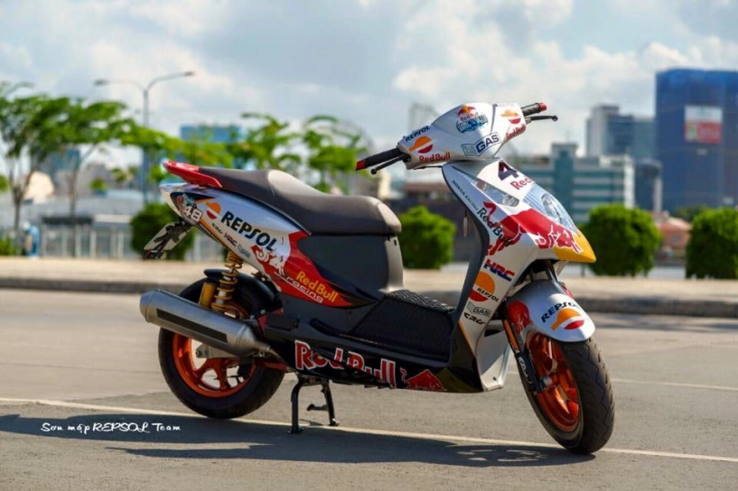 Honda dylan phong cách hơn trong phiên bản redbull - 3