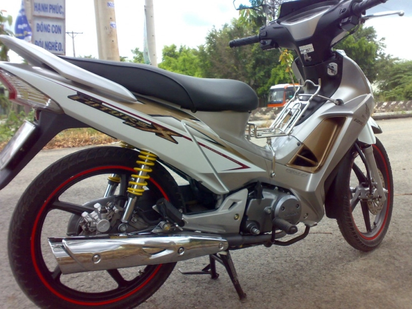 Honda future x 125 fi trắng-bạc-vàng 2011 - 6