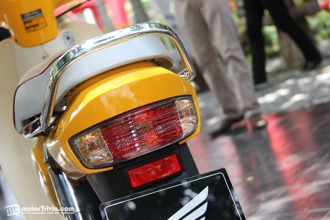 Honda giới thiệu super cub 2014 tại xứ chùa vàng - 24