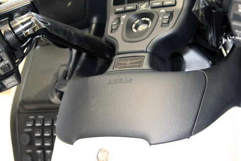 Honda goldwing airbag 2014 - 11