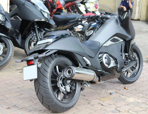 Honda nm4 phi thuyền không gian 2014 đã đáp xuống sài gòn - 3