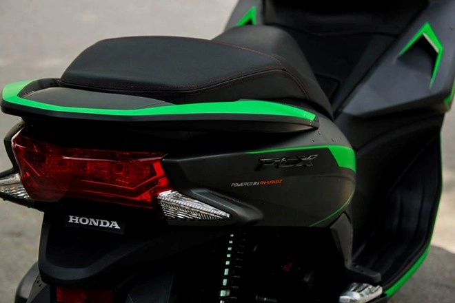 Honda pcx 125 tem đấu phong cách lamborghini - 3