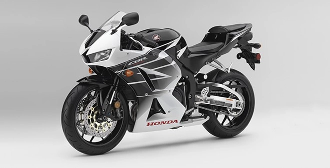 Honda ra mắt các phiên bản 2016 của dòng sportbike cbr - 3