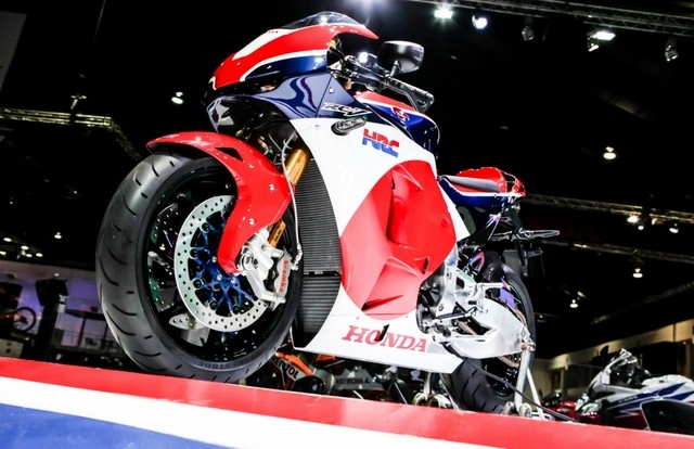 Honda rc213v-s siêu mô tô gần 4 tỷ đồng ra mắt đông nam á - 6