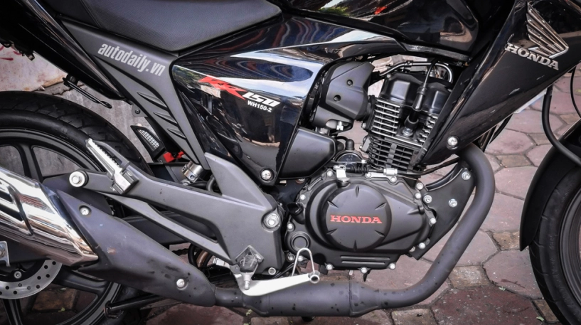 Honda rr150 đối thủ mới của yamaha fz150i tại việt nam - 3