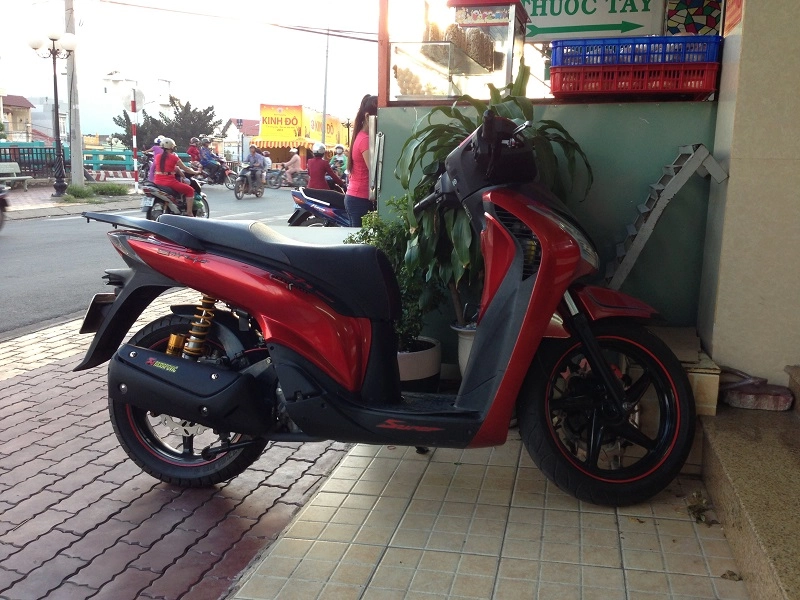 Honda sh độ phong cách zin nhưng ko hề zin - 1