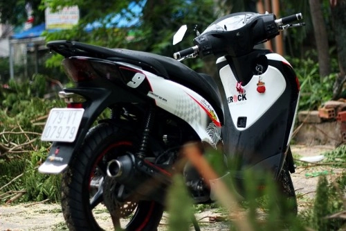 Honda sh vết tay trên áo - 6