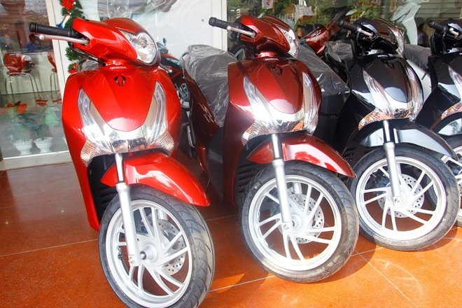 Honda sh với màu sắc mới đã bị đôn giá lên cao - 3