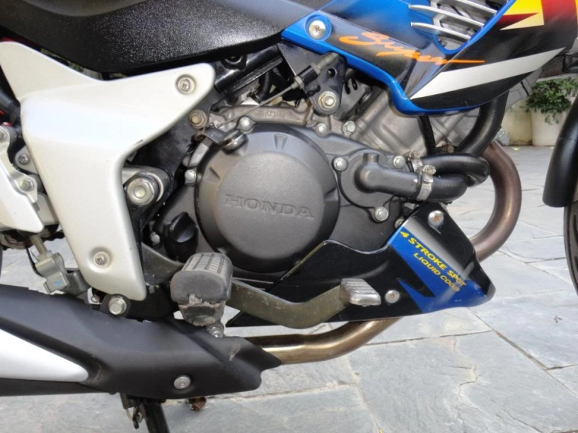 Honda sonic 125 rs dohc độ pô cbr - 5