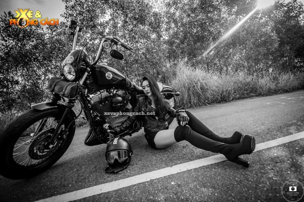 Hotgirl đà nẵng gợi cảm bên harley-davidson độ bobber - 8