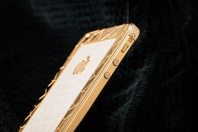 Iphone 5s mạ vàng bọc da cá sấu giá 35 triệu ở vn - 4