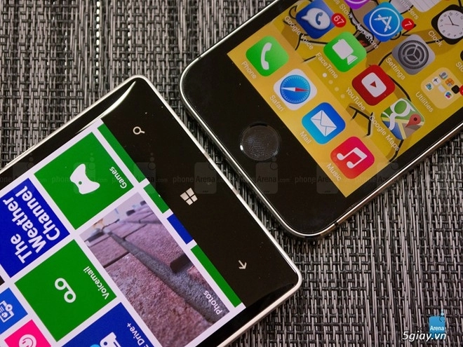 Iphone 5s và nokia lumia icon đọ dáng - 4