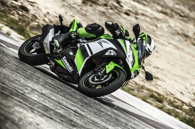 Kawasaki ninja 300 30th anniversary edition phiên bản kỷ niệm đã xuất hiện - 4