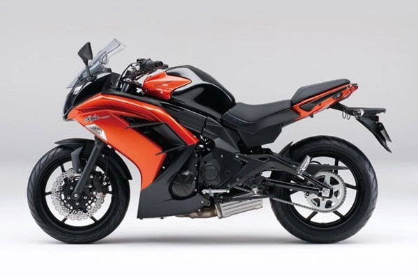 Kawasaki ninja 400 2014 chính thức ra mắt vào tháng tới - 2
