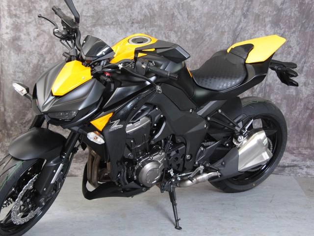 Kawasaki z1000 đen - vàng ở xứ phù tang - 4