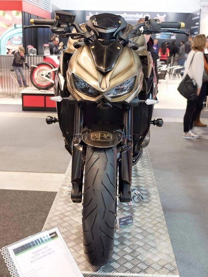 Kawasaki z1000 độ phá cách với cặp bánh căm siêu khủng - 2