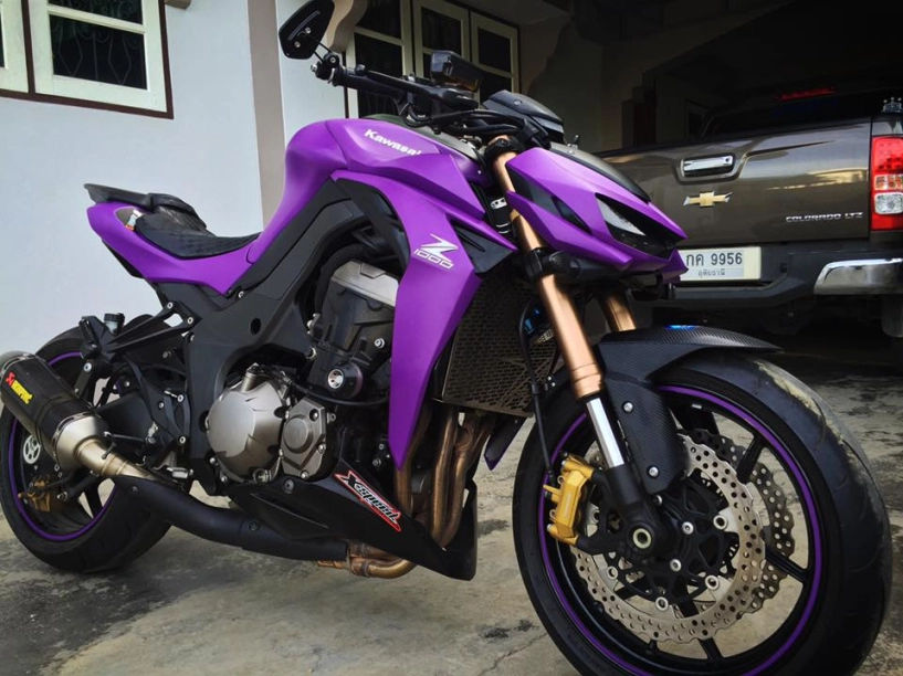 Kawasaki z1000 nổi bật với phiên bản violet - 2