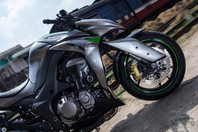 Kawasaki z1000 với dàn áo cực chất - 10