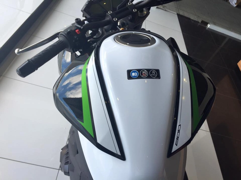 Kawasaki z800 abs 2016 chính thức được bán tại việt nam với giá không đổi - 4
