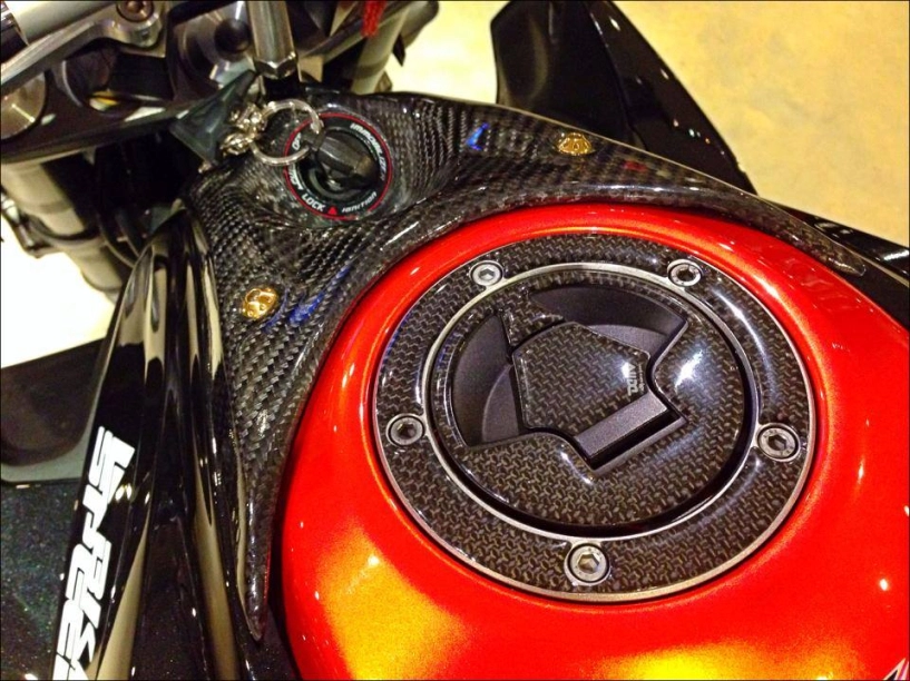 Kawasaki z800 đỏ đen mạnh mẽ cùng austin racing - 8