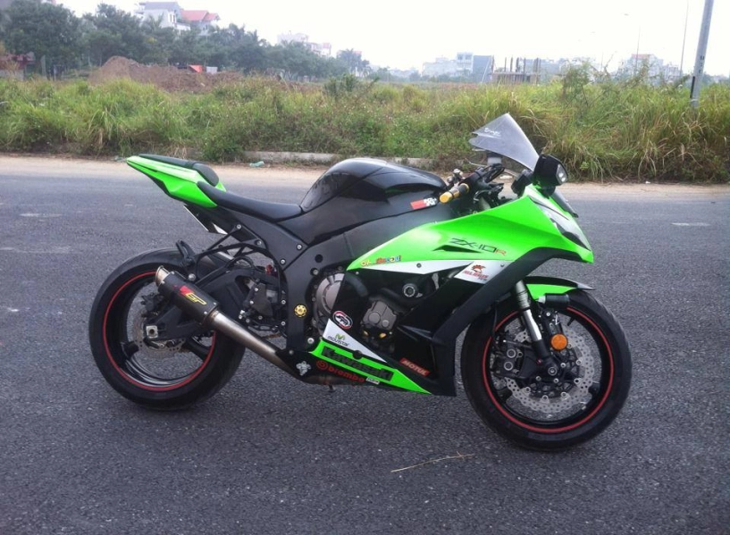 Kawasaki zx-10r - đối thủ của aprilia rsv4 r - 1