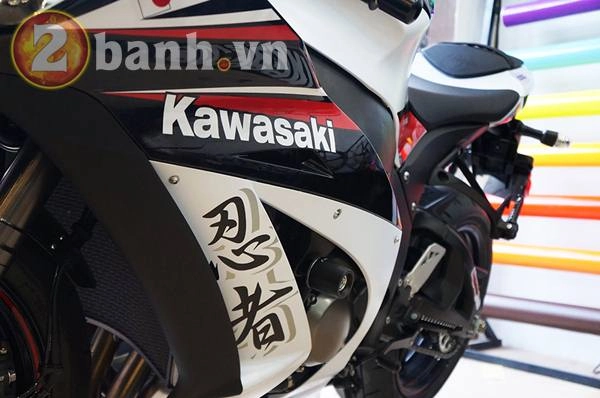 Kawasaki zx-10r race graphics design by decal4bike - 9