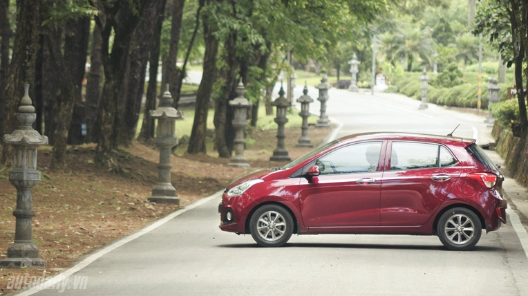 Kia morning và hyundai grand i10 so tài xế nhỏ - 9