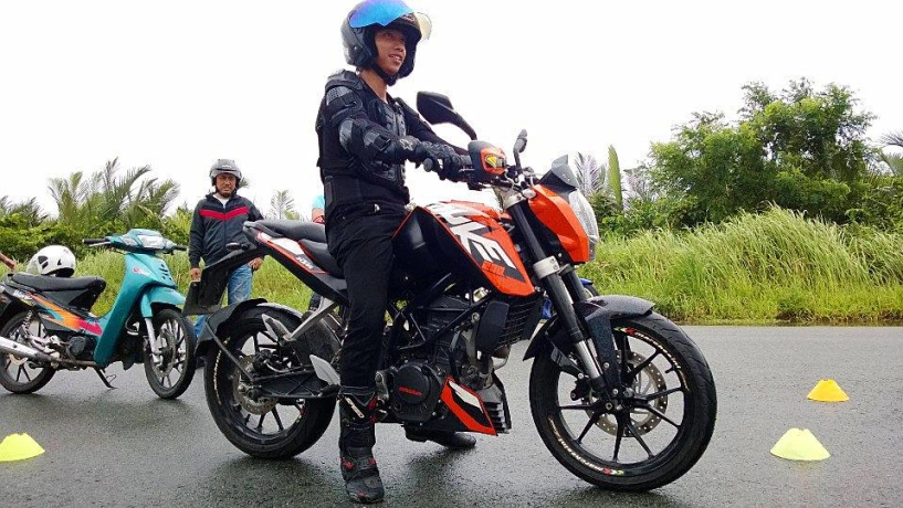 Ktm duke 200 - cảm nhận - 2