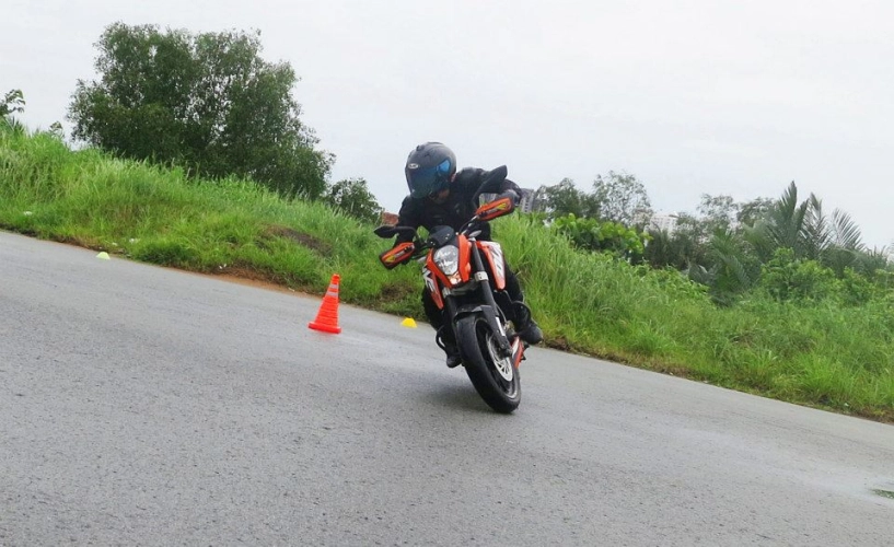 Ktm duke 200 - cảm nhận - 3