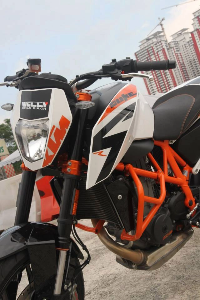 Ktm duke 690 cùng pô akrapovic - 6