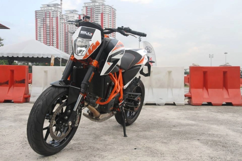 Ktm duke 690 cùng pô akrapovic - 13