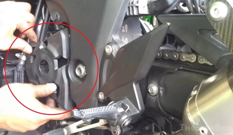 Kỹ thuật thay nhông sên dĩa cho kawasaki z1000 - 5