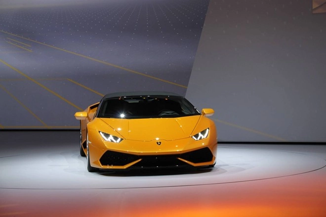 Lamborghini trình làng siêu xe mui trần huracan spyder - 2